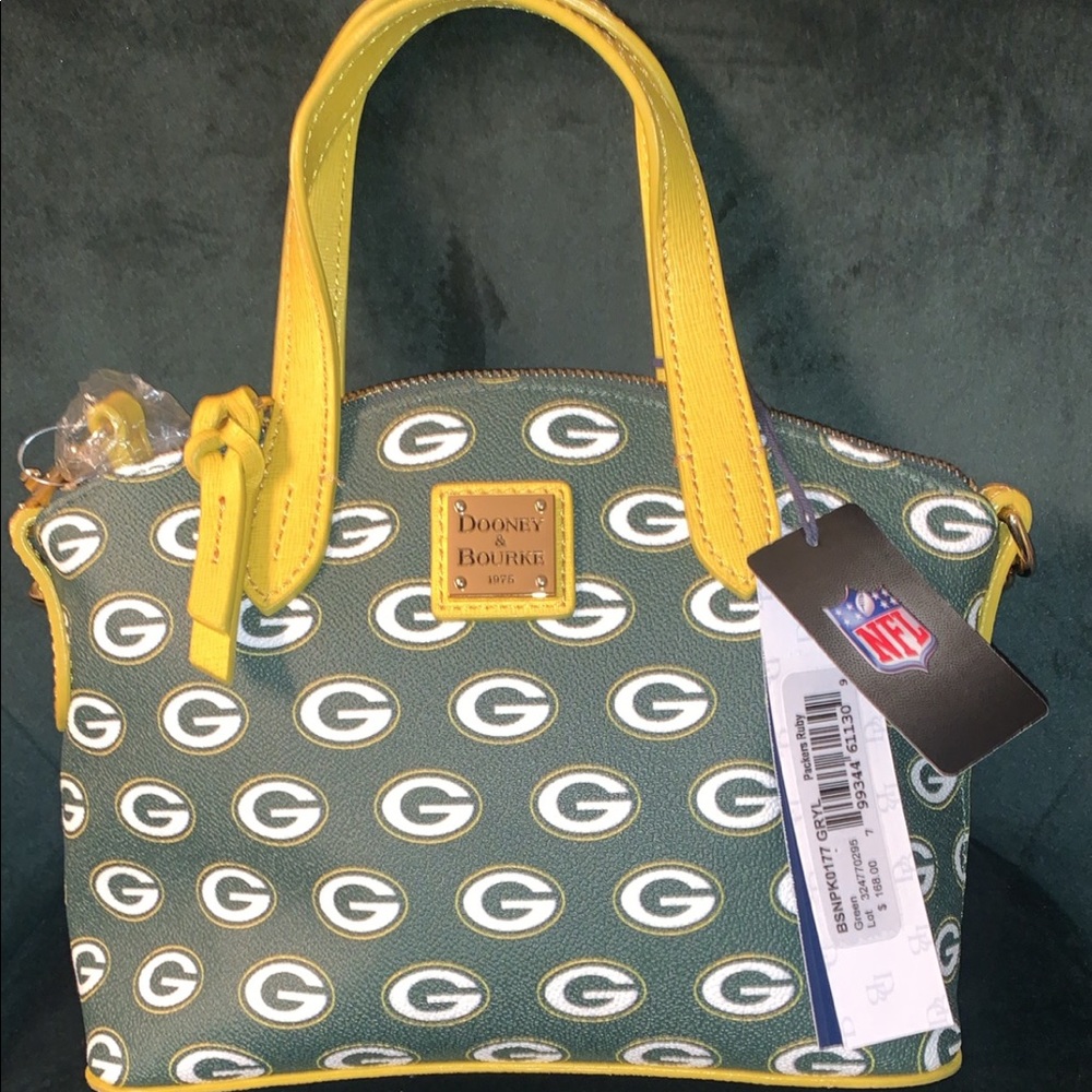 D&B greenbay purse NWT